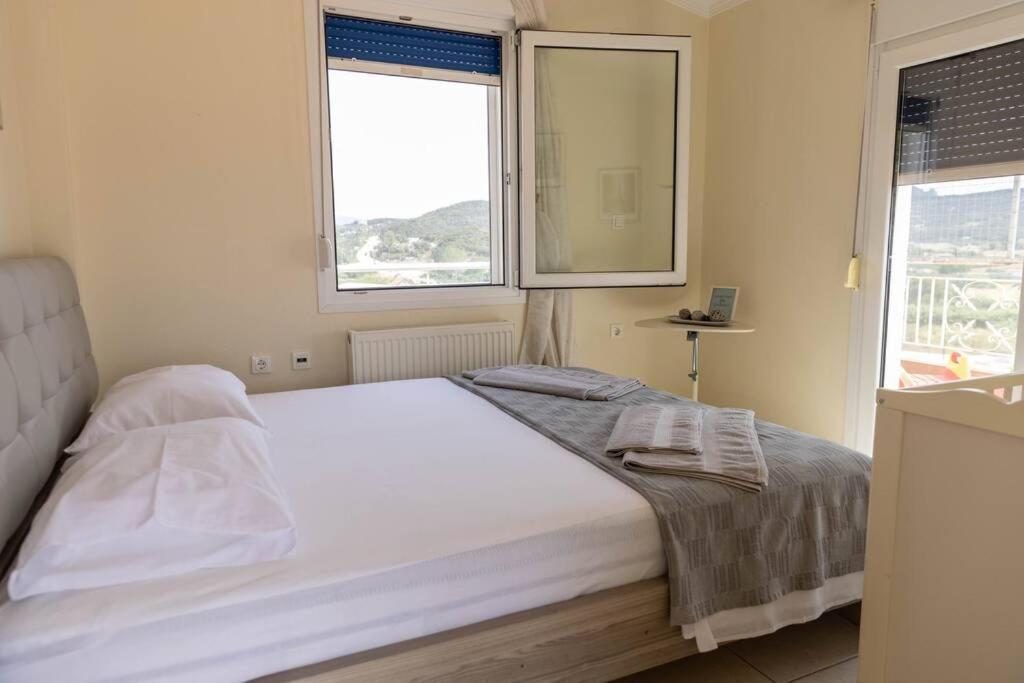 Port View House-Comfy Family Apartment-Panoramic View Néa Péramos Exterior foto