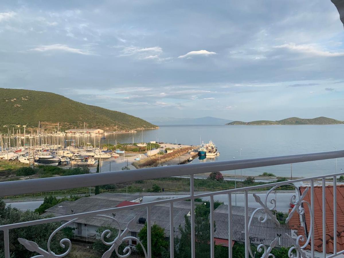 Port View House-Comfy Family Apartment-Panoramic View Néa Péramos Exterior foto